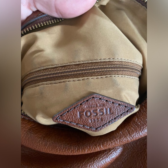 Fossil Amelia Hobo Bag 🤎 - Picture 6 of 10